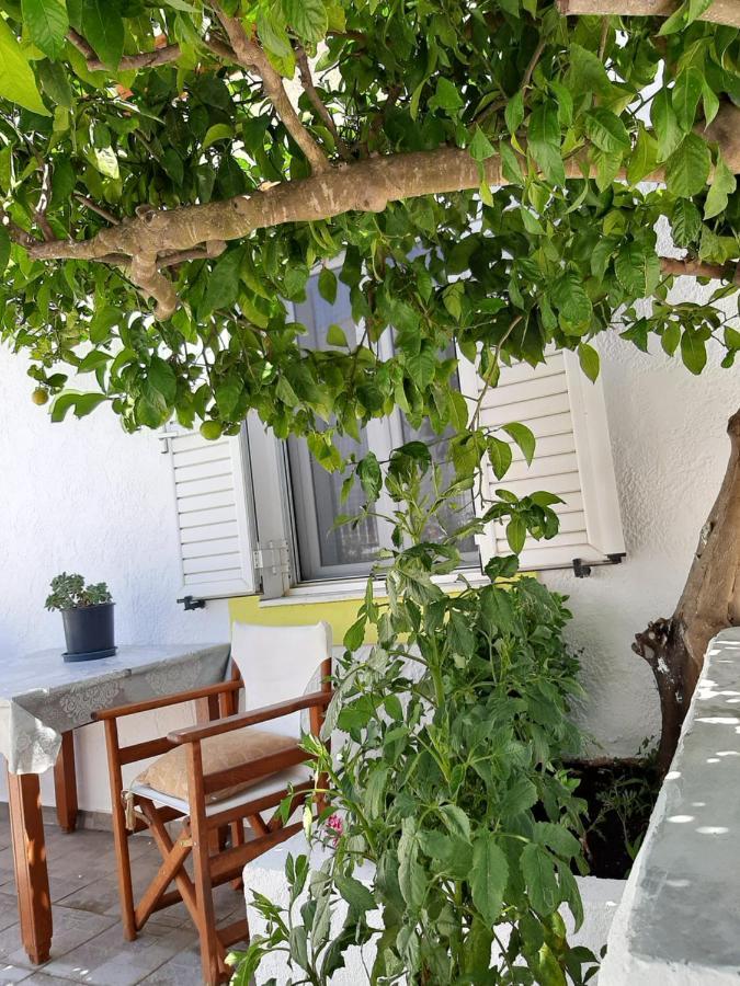 Lemon Garden 2 Lägenhet Karidi Exteriör bild